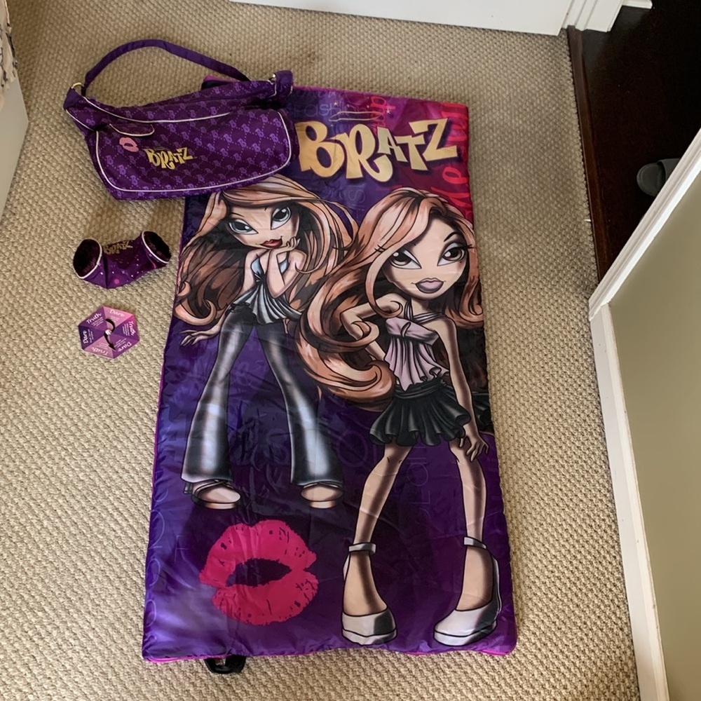 Rare Limited Edition Bratz Y2K Children Sleep over bag kit